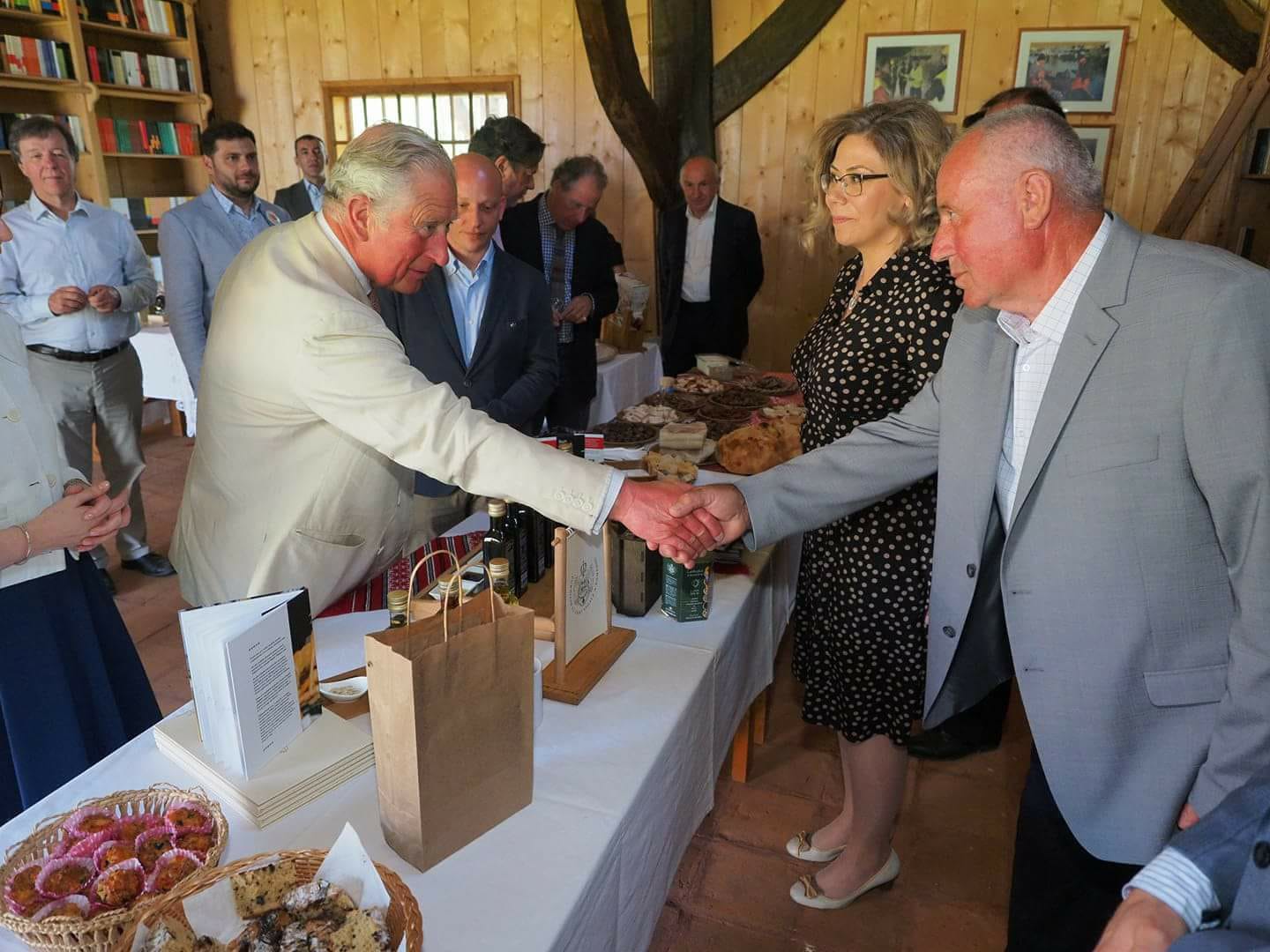 Felicia Tulai Luna Solai Prințul Charles