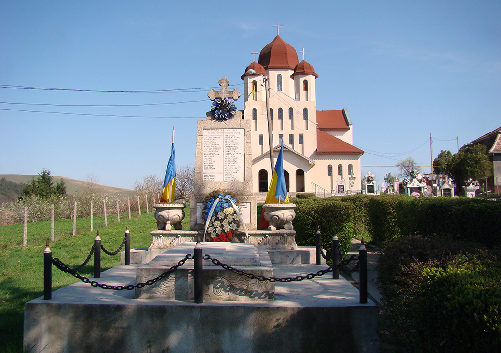 Biserica_ortodoxa_din_Urca_(2)