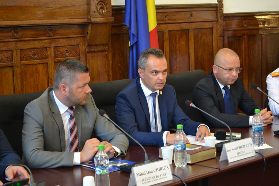 Înregistrare BOMBĂ: Prefectul de Cluj afirmă că a fost obligat „de la minister” să nu mai facă birou de permise, înmatriculări și pașapoarte la Câmpia Turzii