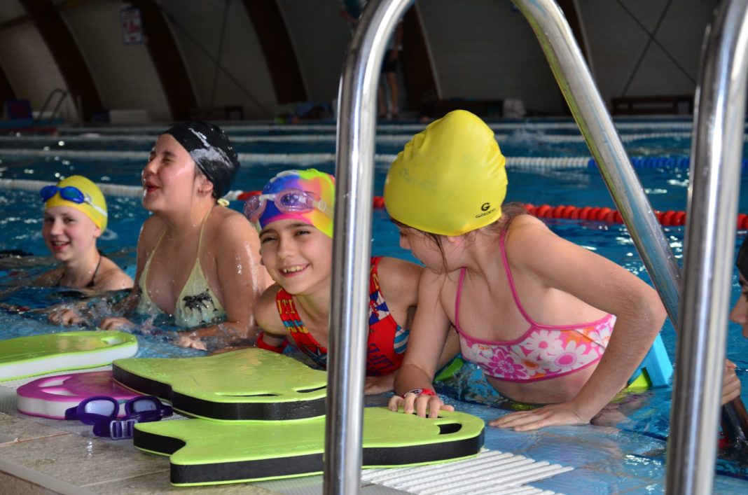 ?♀️?Odata cu venirea primaverii cautați o activitate benefică , un sport pentru copilul dumneavoastră??♂️?♀️?♂️?♀️?♂️?♀️?♂️ Înotul dezvoltă copiii într-un mod armonios !