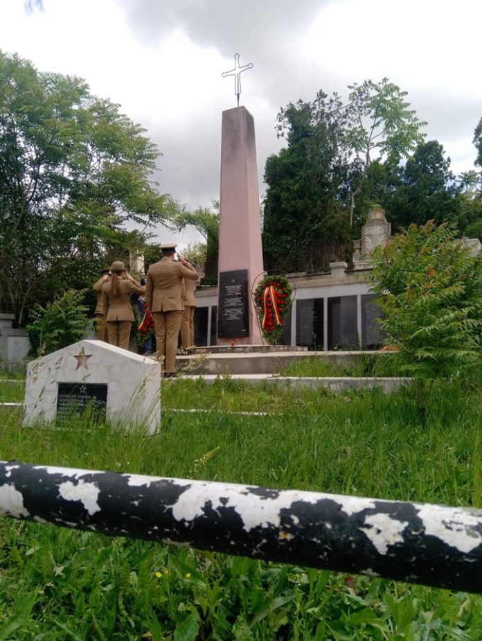 100703680_1376919425837272_1538399707095629824_n