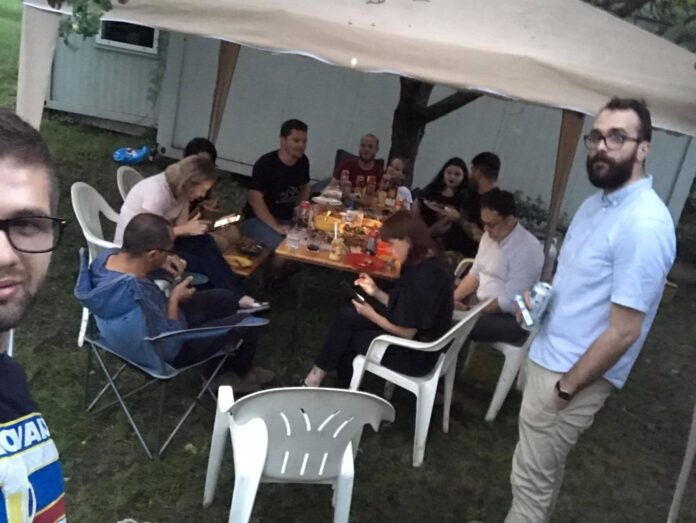 106554797_3137382816328151_3610827507378032123_o petrecere-arheologi