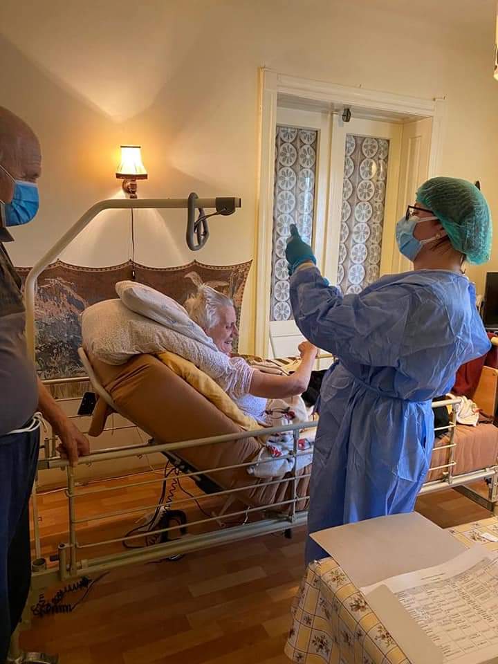 ʟᴀ ᴄÂᴍᴘɪᴀ ᴛᴜʀᴢɪɪ ᴀ ᴅᴇʙᴜᴛᴀᴛ ᴠᴀᴄᴄɪɴᴀʀᴇᴀ ᴘᴇʀꜱᴏᴀɴᴇʟᴏʀ ɴᴇᴅᴇᴘʟᴀꜱᴀʙɪʟᴇ