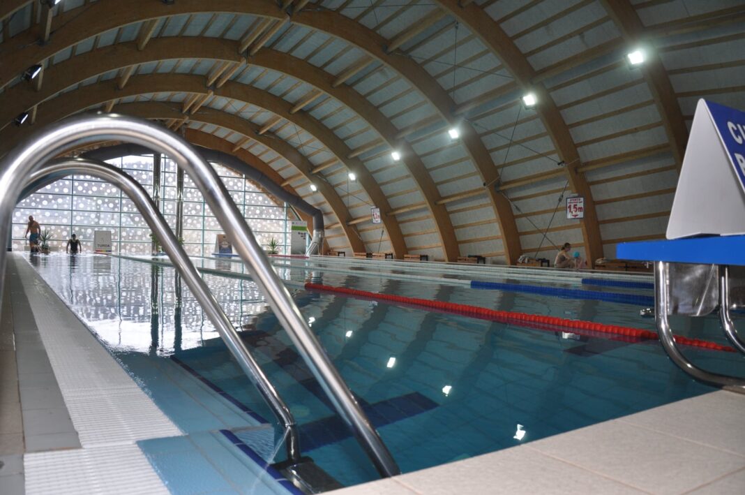 Bazinul de Înot Turda se redeschide, în curând!