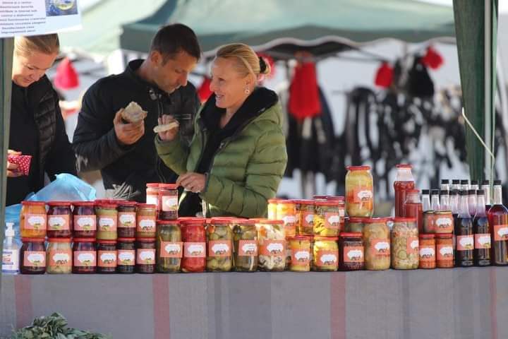 Cele mai bune muraturi si produse de sera, la tine acasa, cu un singur telefon