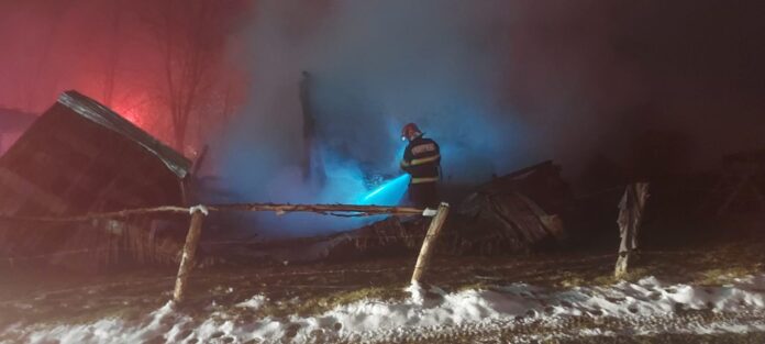 Foto stingere incendiu