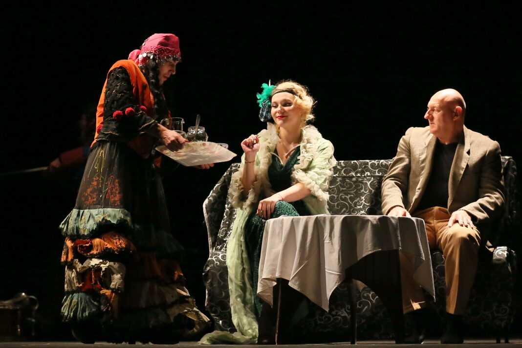 ANUL CARAGIALE IN ROMANIA