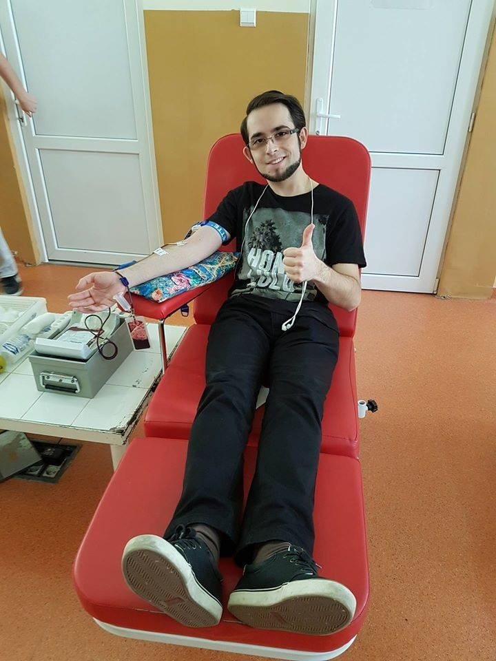 S-a făcut medic ca să salveze oameni, iar acum el are nevoie de salvare! Împreună pentru Radu Martin!