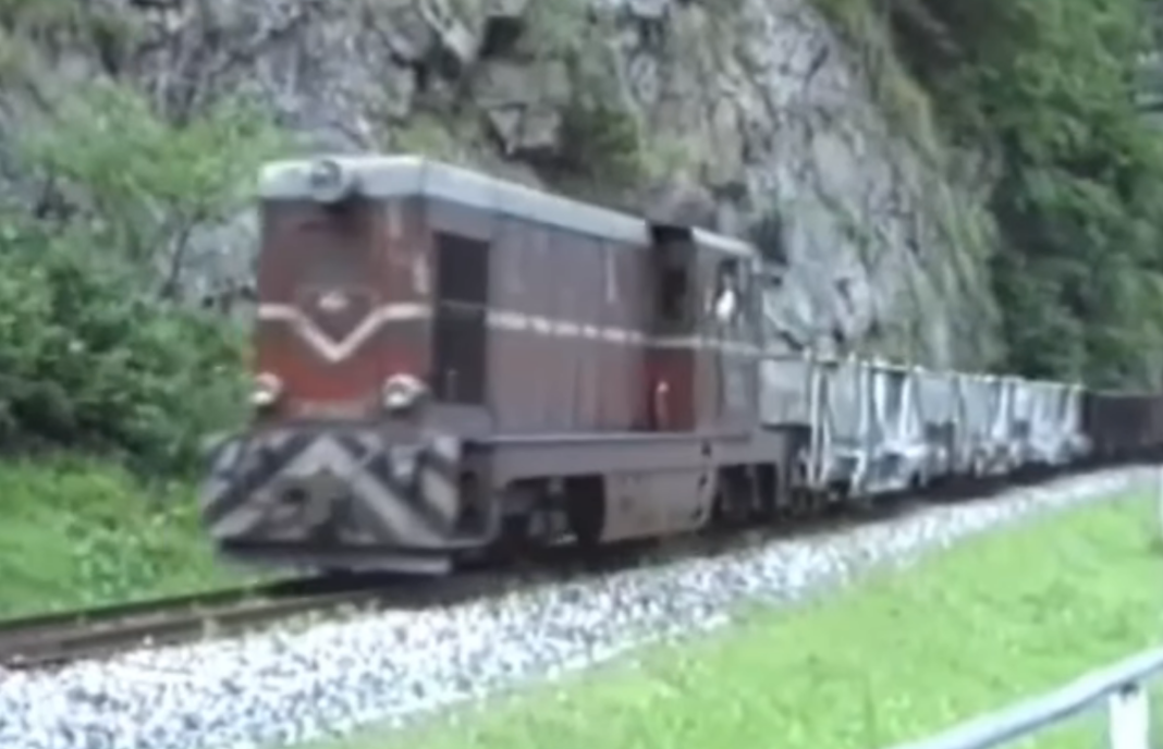 Imagini de colecție – Mocănița, pe Valea Arieșului