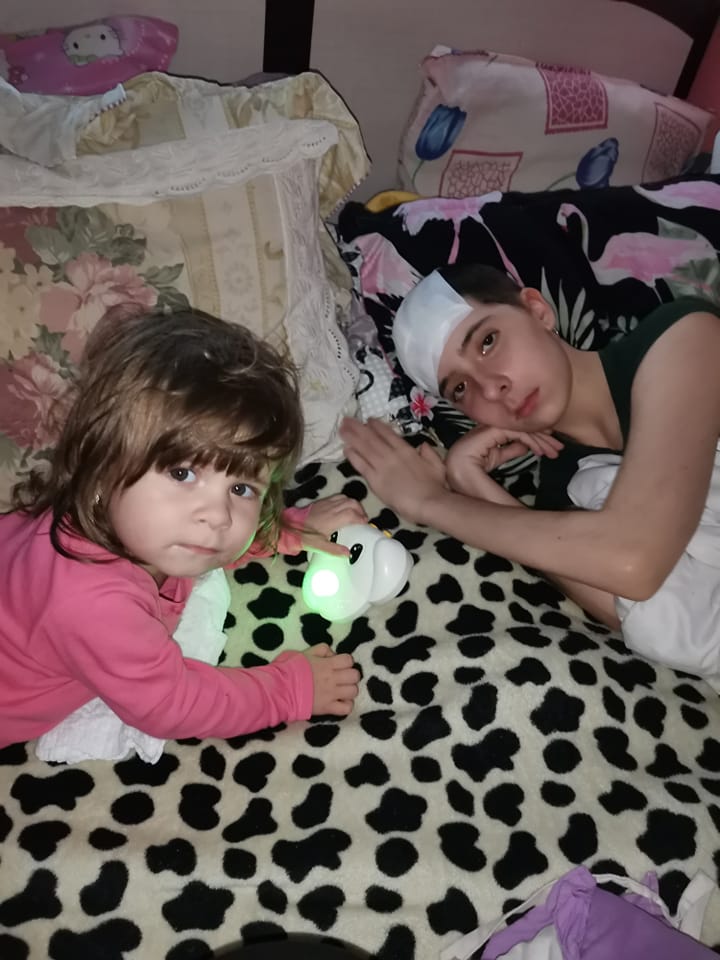 Inițiativa primăriei a prins roade – familia Aryanei a strans banii pentru operatie Inițiativa primăriei a prins roade – familia Aryanei a strans banii pentru operatie