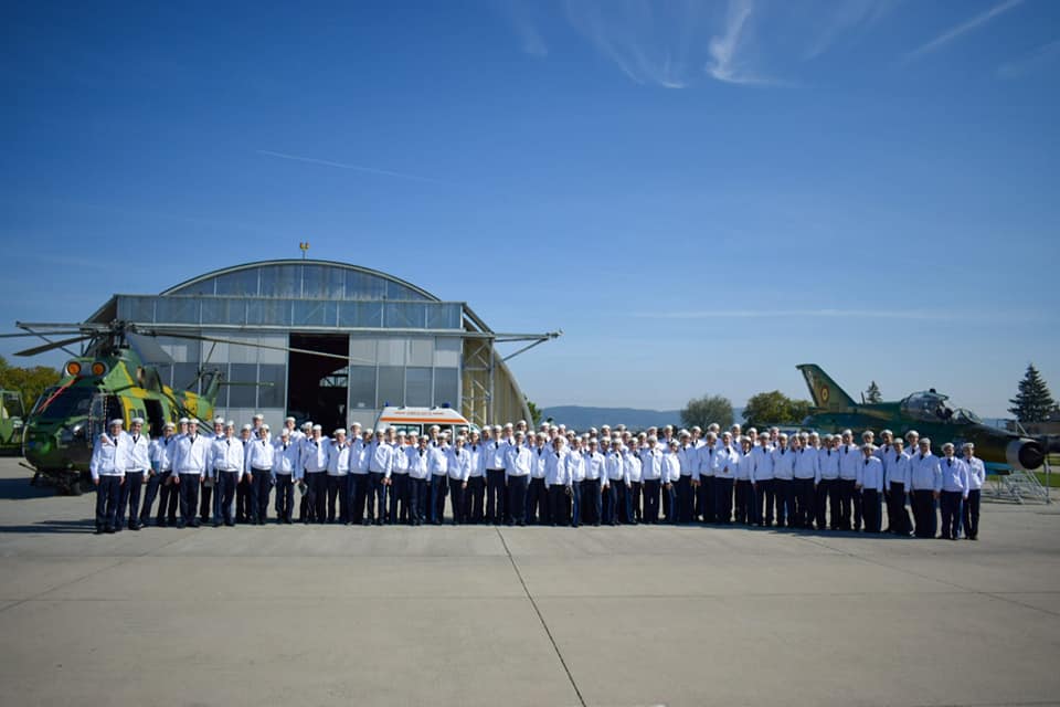 Vizita bobocilor Colegiului Militar ,,Mihai Viteazul” la Baza 71 Aeriană Vizita bobocilor Colegiului Militar ,,Mihai Viteazul” la Baza 71 Aeriană
