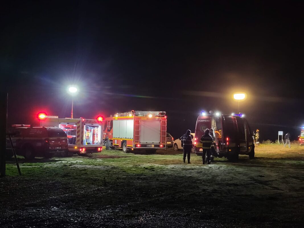 ALERTĂ! Copil de 15 ani, căutat de pompieri după ce a căzut de pe pod