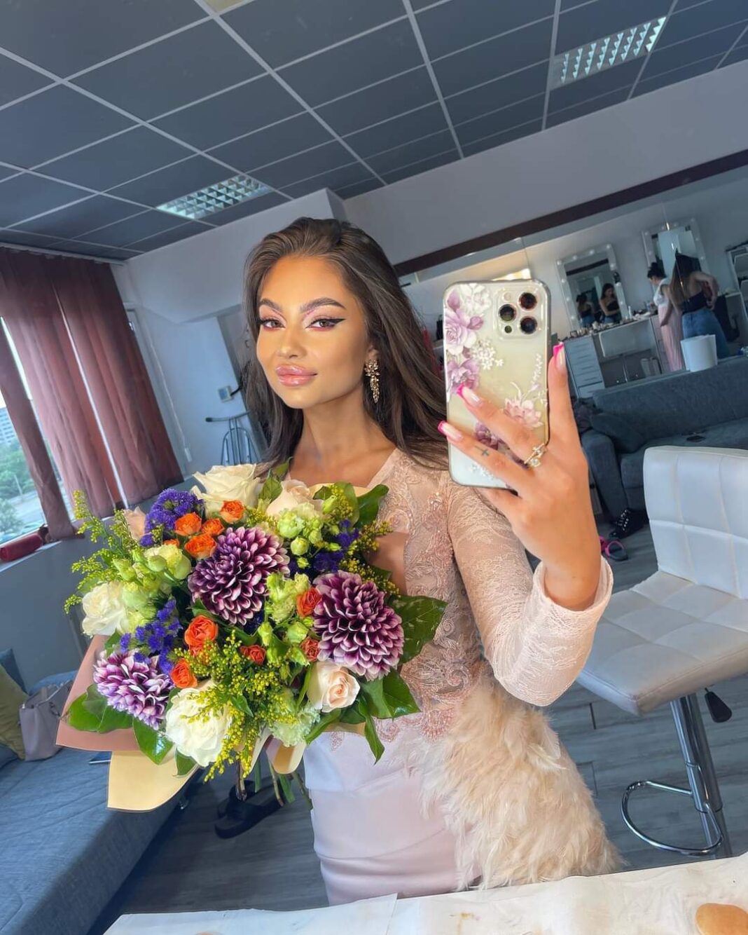 vezi mesajul transmis de Patri Prunean, din Casa Iubirii, de ziua ei