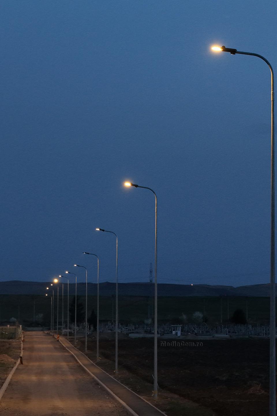 Extindem și modernizăm rețeaua de iluminat public în municipiul nostru.💡