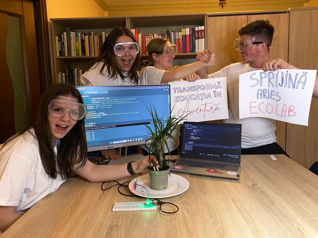 Patru Școli Locale ar Putea Avea Laboratoarele Dotate cu Noi Echipamente dacă Câștigă un Concurs pe Facebook!