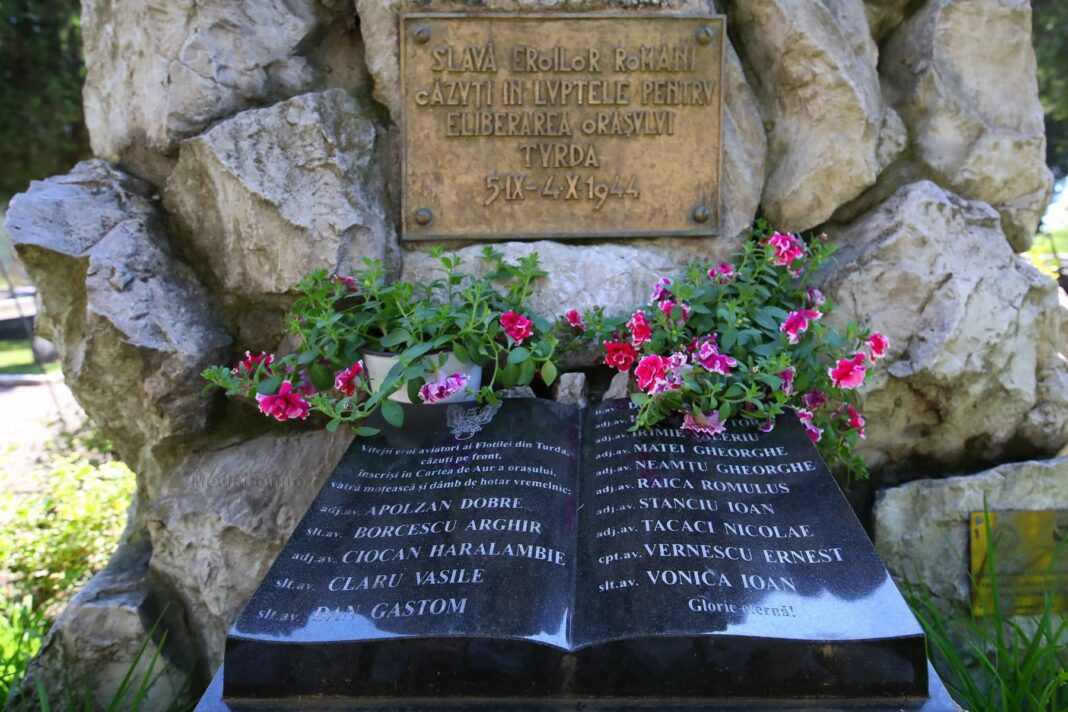 Turda: Programul manifestărilor organizate de Ziua Eroilor și a Înălțării Domnului Turda: Programul manifestărilor organizate de Ziua Eroilor și a Înălțării Domnului