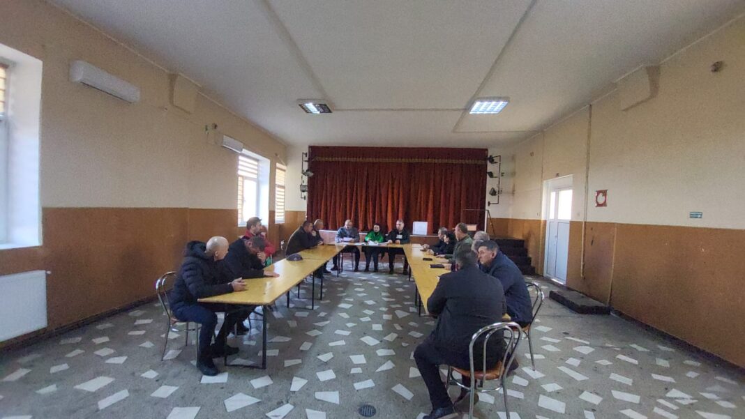 „Peste lege, peste milă, peste paturi de spital”