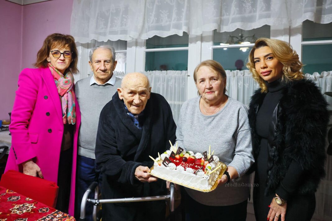 Un exemplu de devotament și curaj: Veteranul de război Nemeș Otto sărbătorește 103 ani