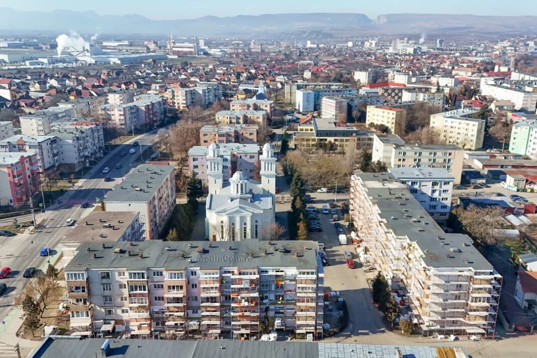 Reabilitarea energetică a blocurilor din LOT 4 a început! 🔨