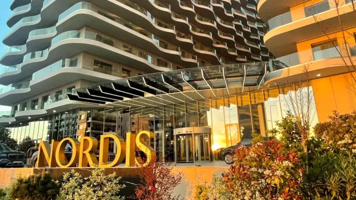 Nordis-Hotel-Mamaia-Mamaia-Nord-sunset-view-litoral