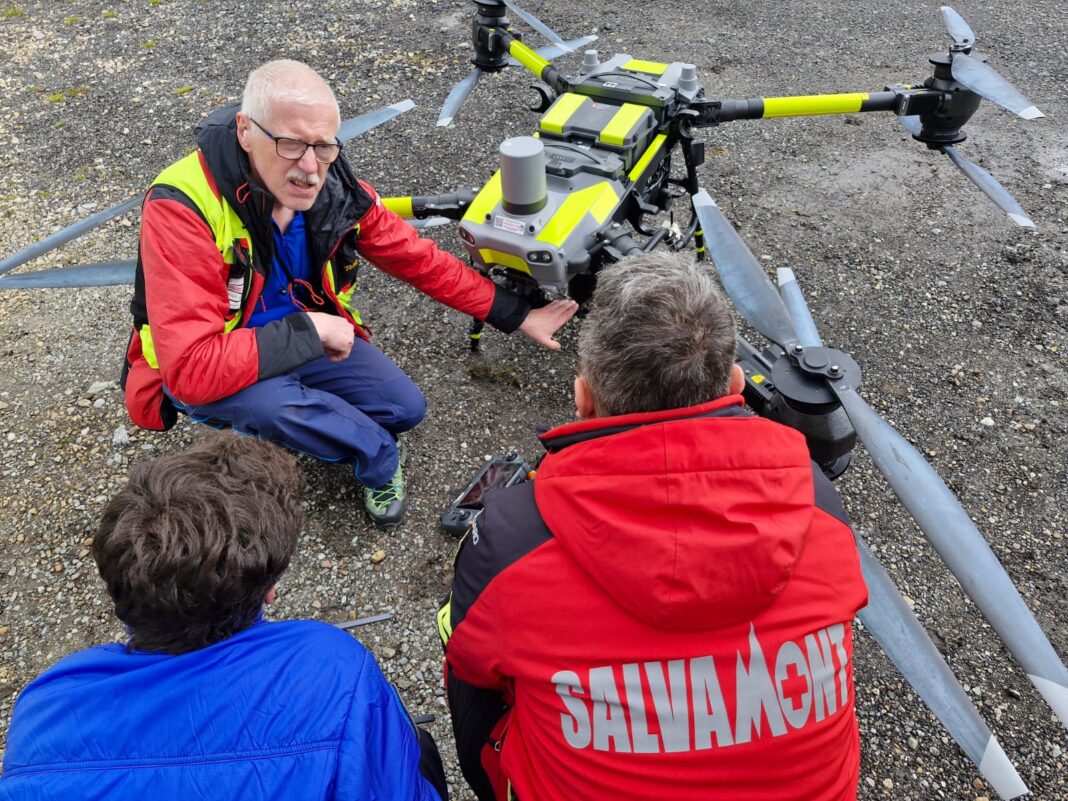 🚁 Prima conferință europeană pentru salvare montană cu ajutorul dronelor – un pas major spre viitorul intervențiilor de urgență