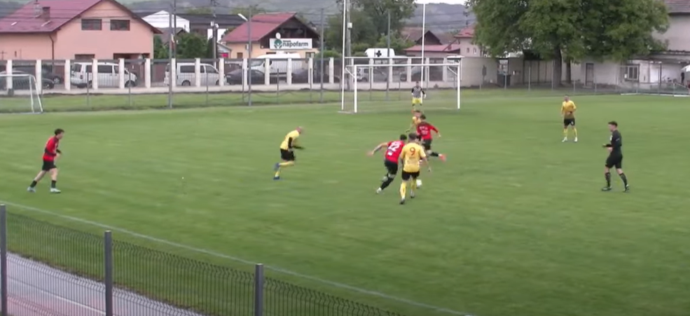 Spectacol total în prima repriză la Mihai Viteazu!