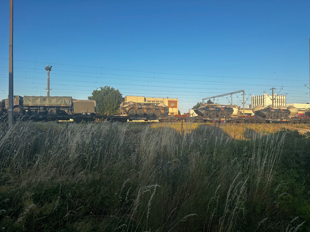 tancuri la Câmpia Turzii