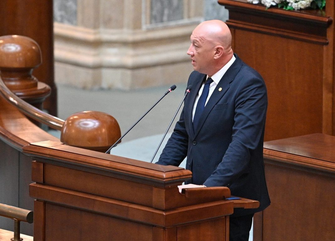 Deputatul de Turda, Răzvan Ciortea