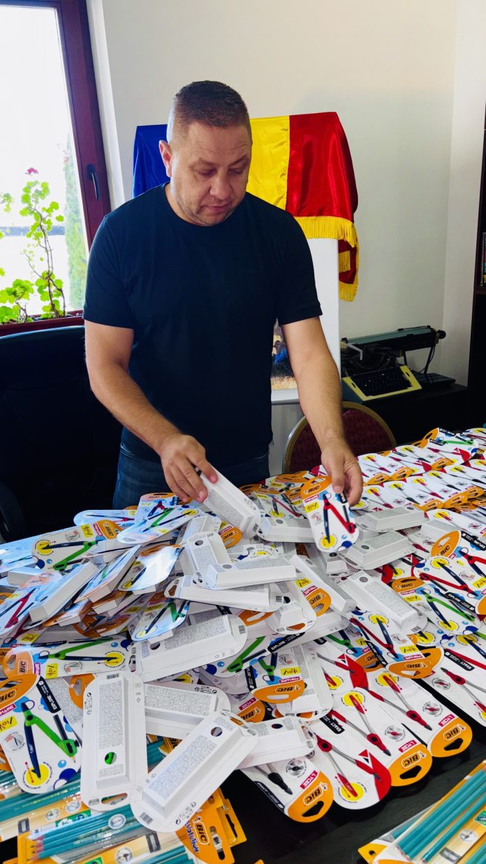 rechizite-scoala-frata