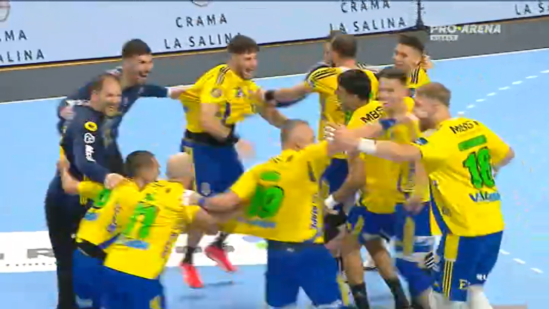 🔥 Foaie verde, verzi sunt teii… TURDA A ÎNGROPAT CĂȚEII! 🔥 🔥 Foaie verde, verzi sunt teii… TURDA A ÎNGROPAT CĂȚEII! 🔥