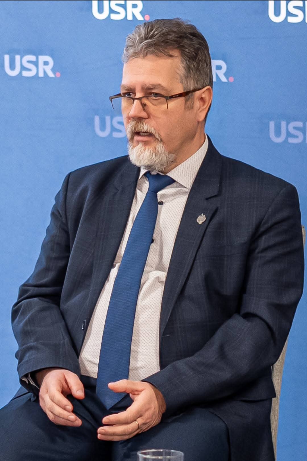 RefleqtMedia | Deputatul USR Ciprian Rigman își prezintă primul raport ...
