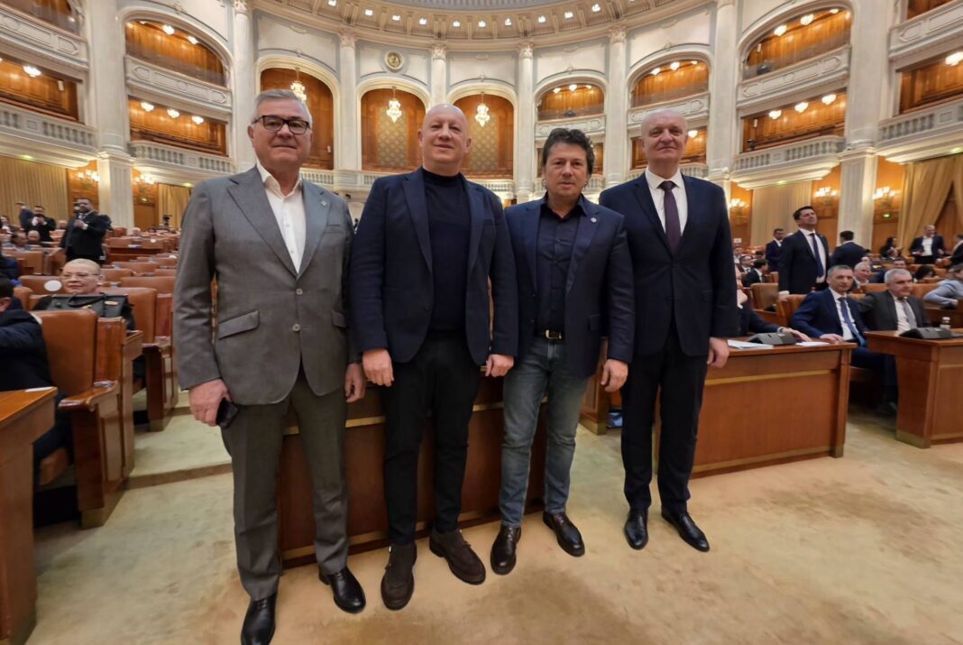 Deputatul Răzvan Iulian Ciortea luptă pentru cei vulnerabili: vot decisiv pentru un buget cu suflet, dedicat milioanelor de români Deputatul Răzvan Iulian Ciortea luptă pentru cei vulnerabili: vot decisiv pentru un buget cu suflet, dedicat milioanelor de români